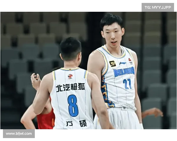 周琦体测数据创生涯最佳 体脂率降至9.8%展现卓越状态 周琦体测数据创生涯最佳 体脂率降至9.8%展现卓越状态